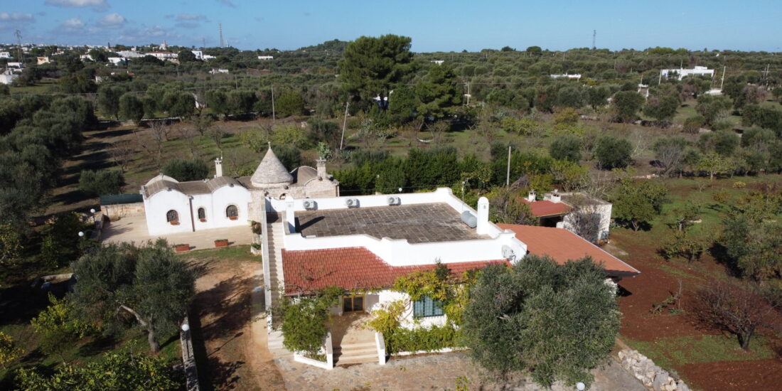 Villa e trulli Rif. V 337 TR 469