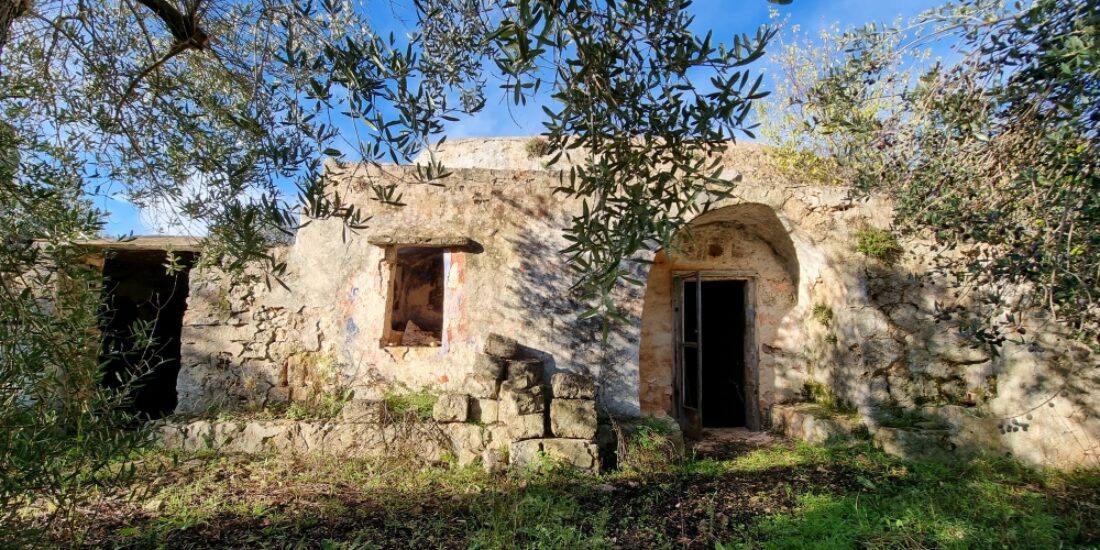 Trullo saraceno+lamia+lamione Rif. TR 422