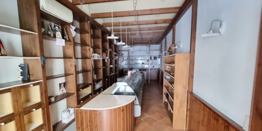 Locale commerciale Rif. L 185