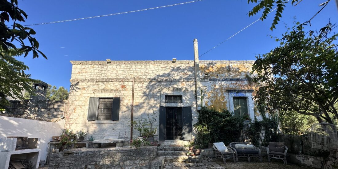 Antico casolare + depandance Rif. TR 472