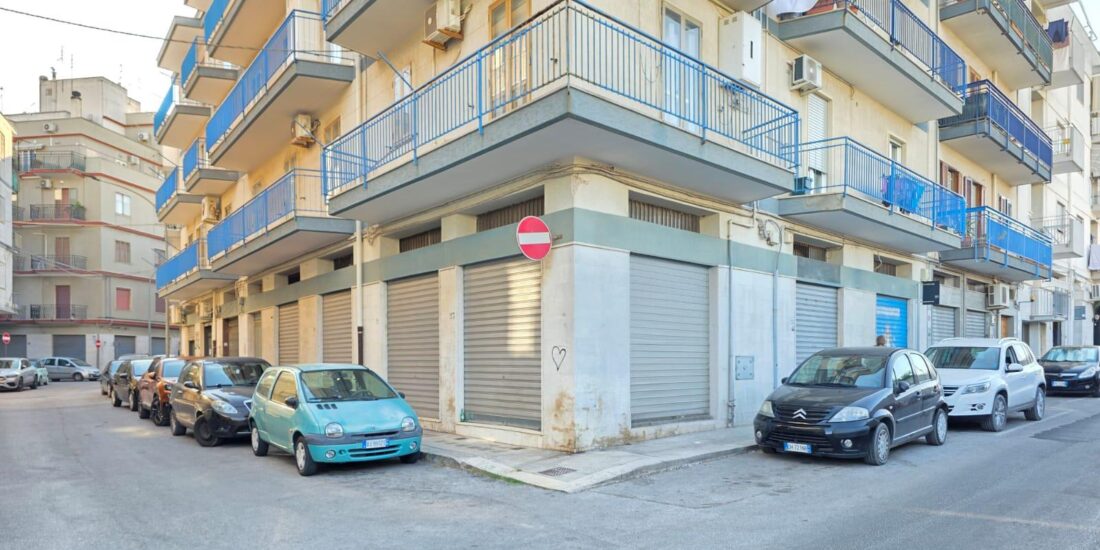 Locale commerciale Rif. L 216